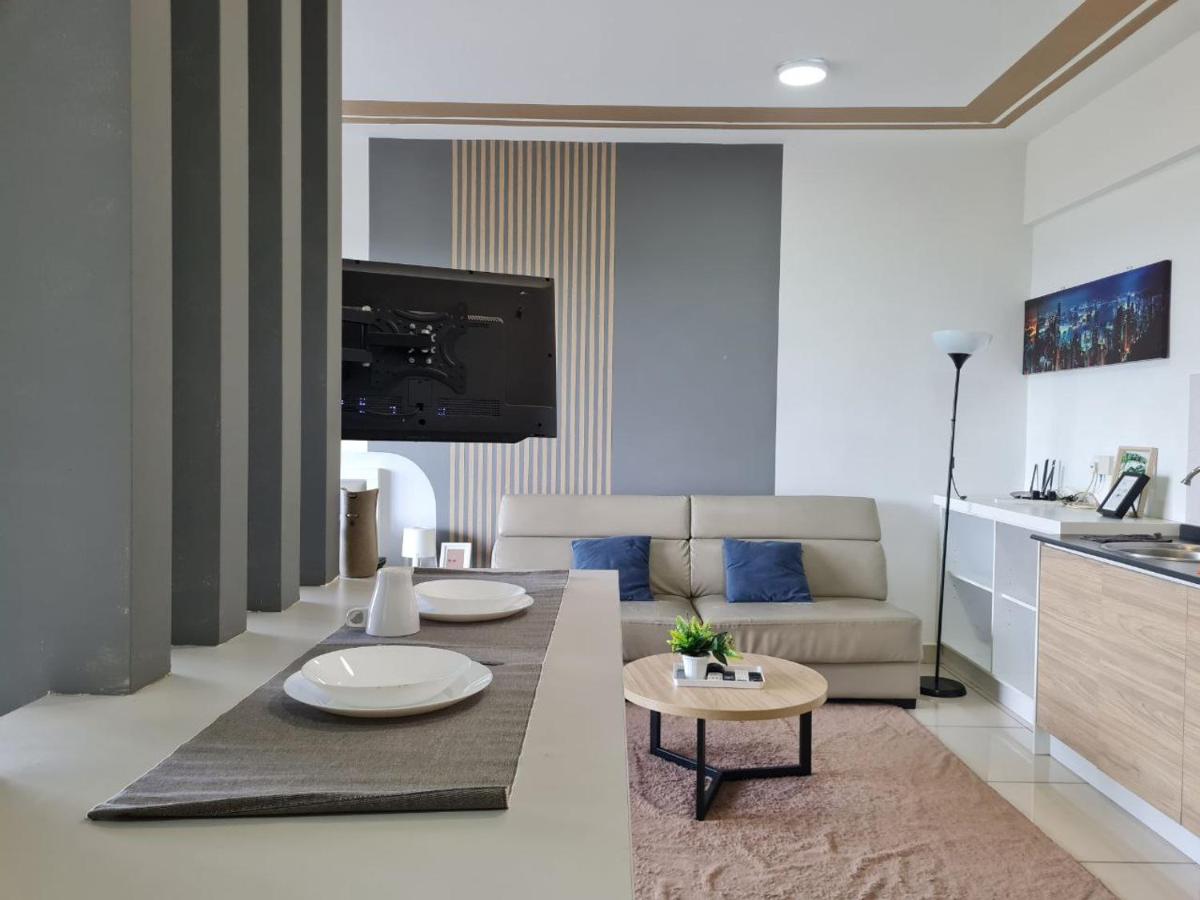RD Studio @ EVO SOHO Bangi WiFi Netflix - Housity