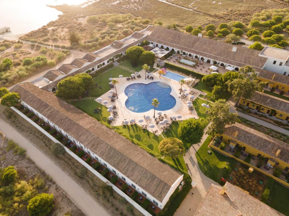 A piscina em ou perto de Vila Gale Albacora