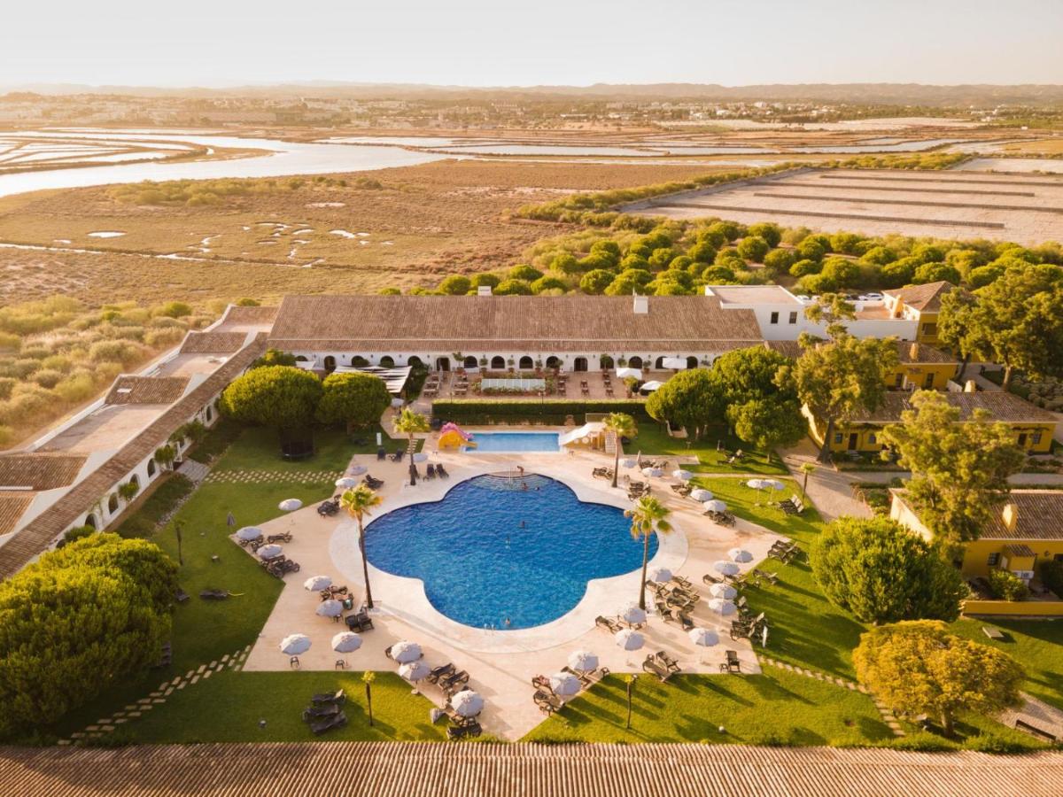 A piscina em ou perto de Vila Gale Albacora