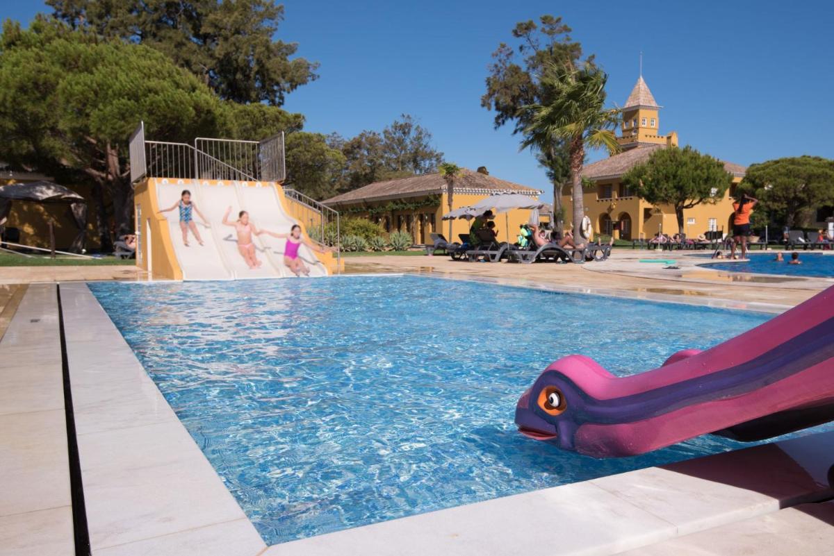 A piscina em ou perto de Vila Gale Albacora