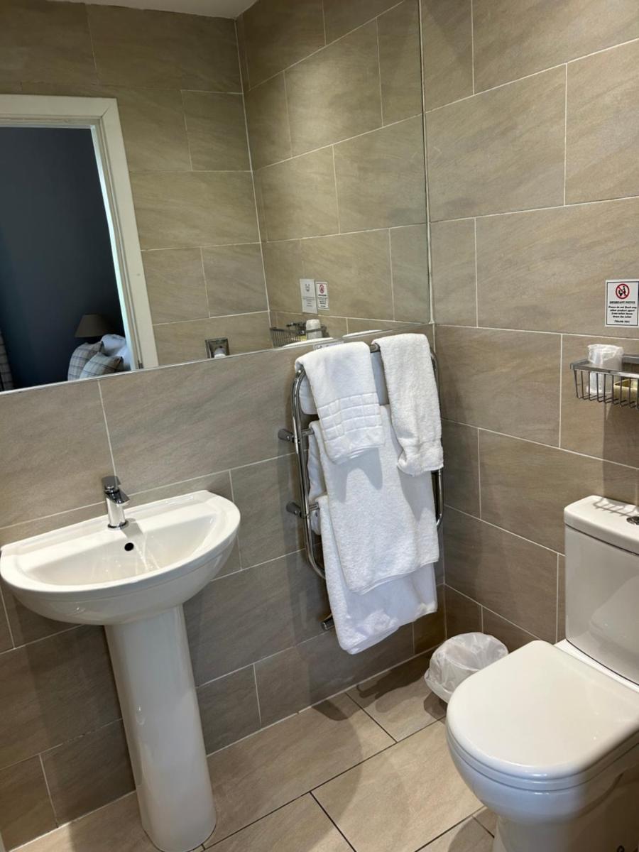 Loch Ness Guest House - Housity
