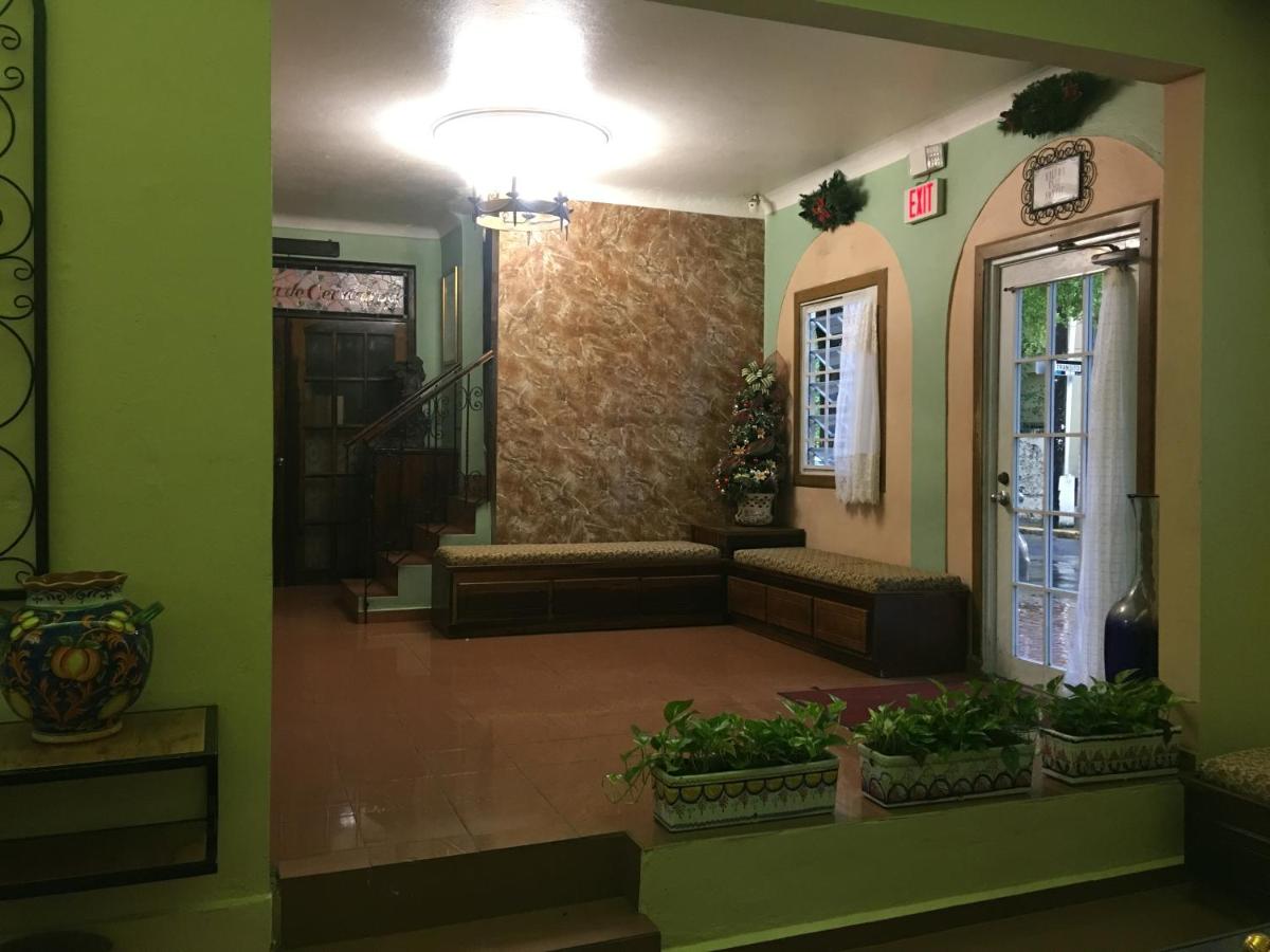 Hotel Iberia - San Juan - Housity