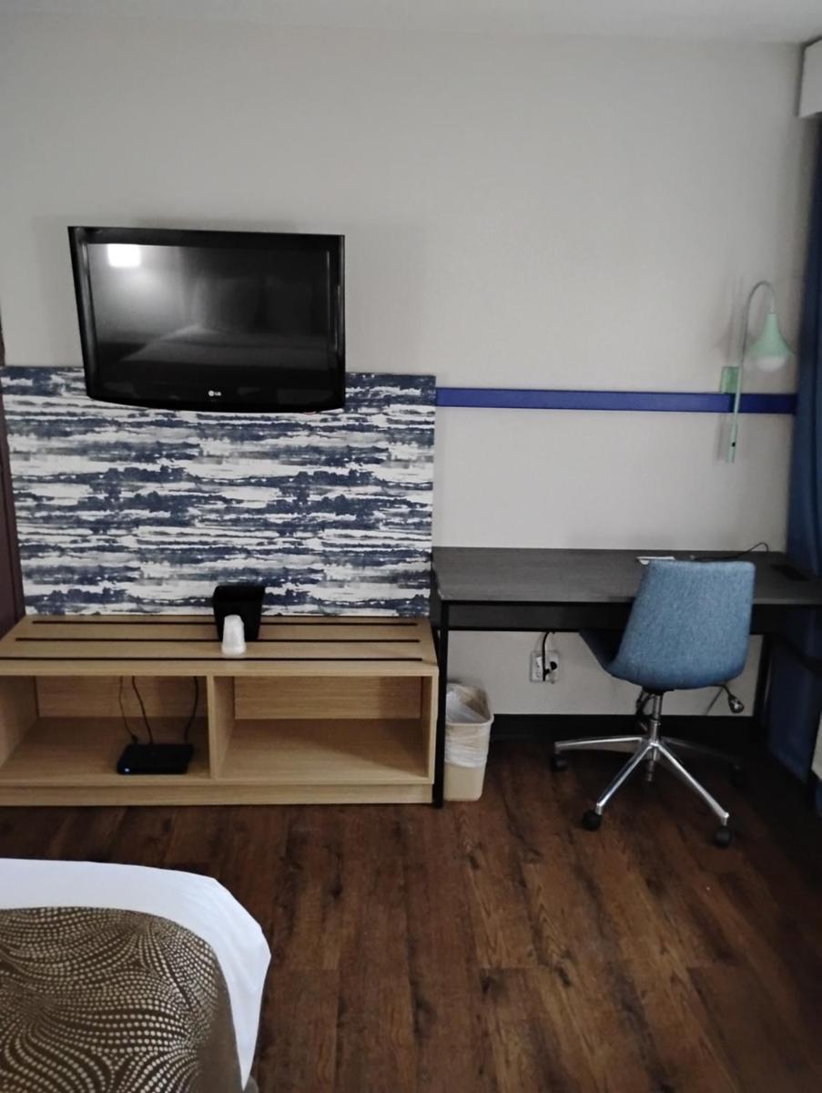 Battle Creek Hotel - Housity