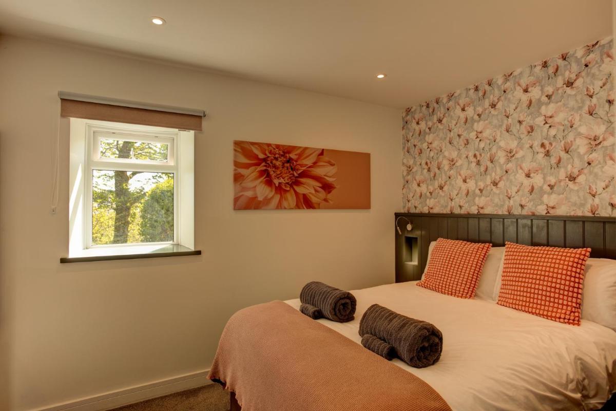 The Stable - The Cottages at Blackadon Farm - Housity