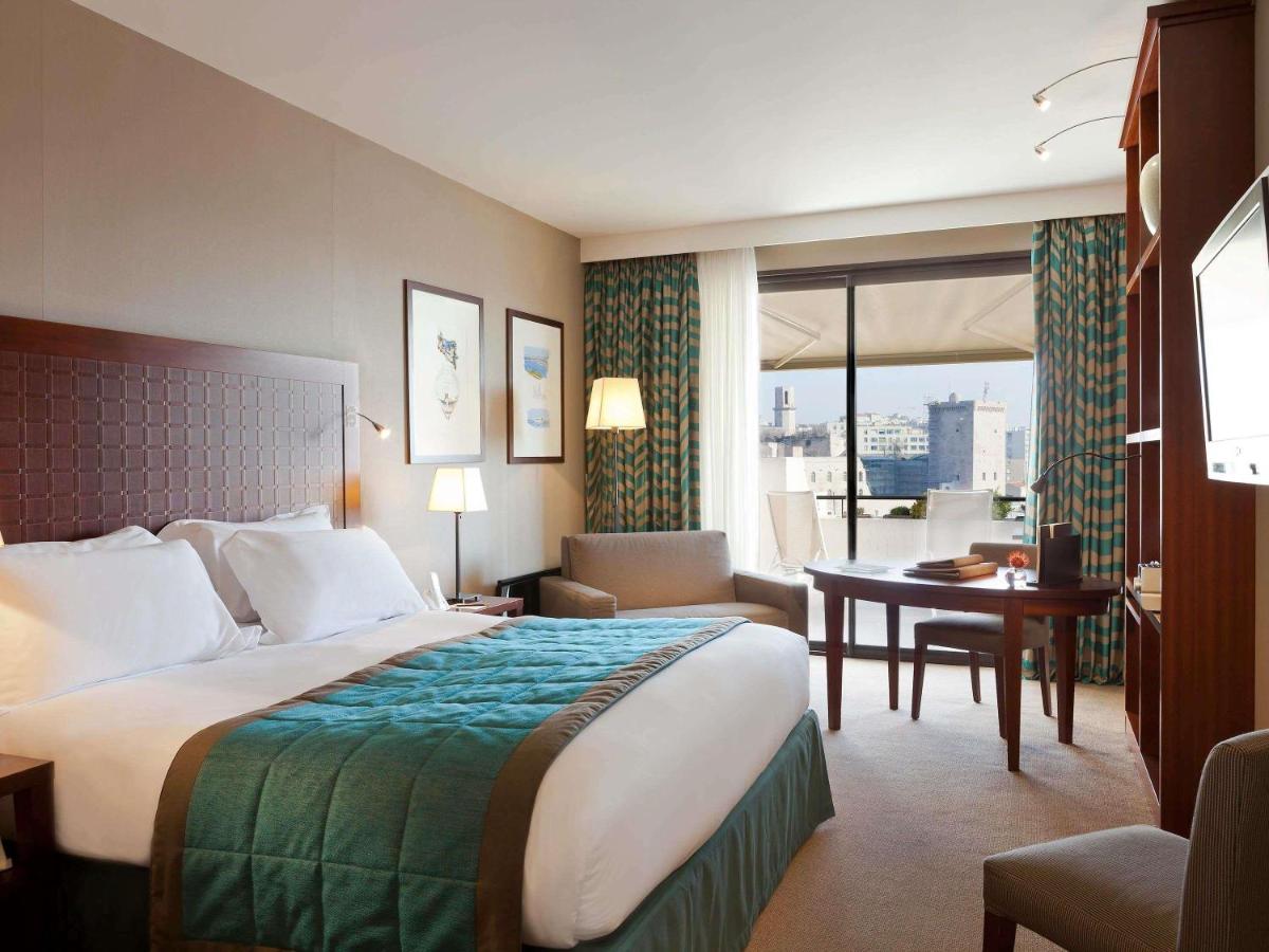 Sofitel Marseille Vieux-Port - Housity