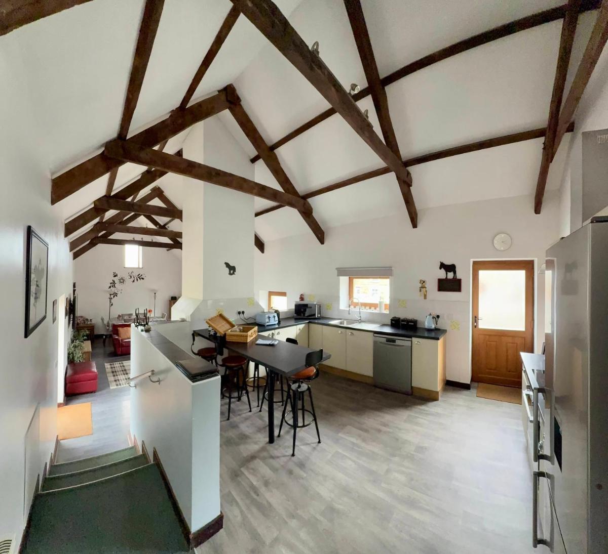 The Dairy a superb, detached Llandysul cottage - Housity