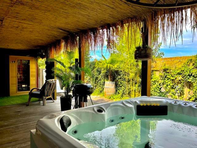 Drents Genieten - Kraaiheide met privé jacuzzi - Housity