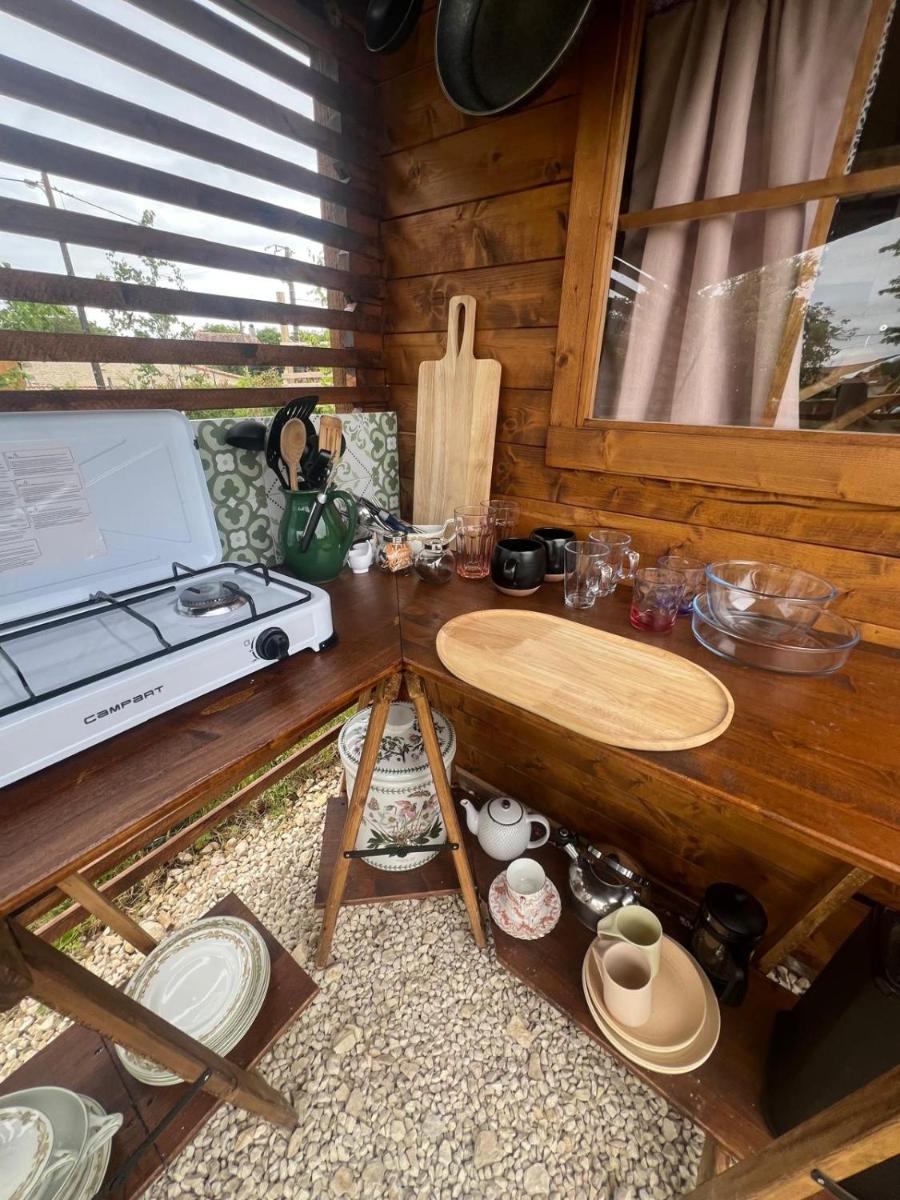 Cabane Feuille - Glamping on a vineyard - Wooden Cabin - Housity