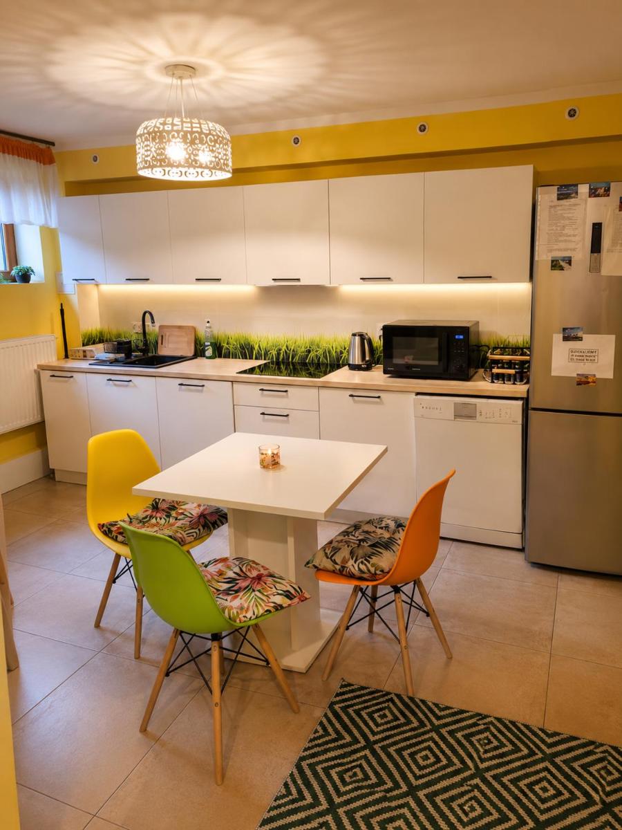 Przestrzenny apartament Biała Flaga Podwórko, Grill, Rowery - Housity