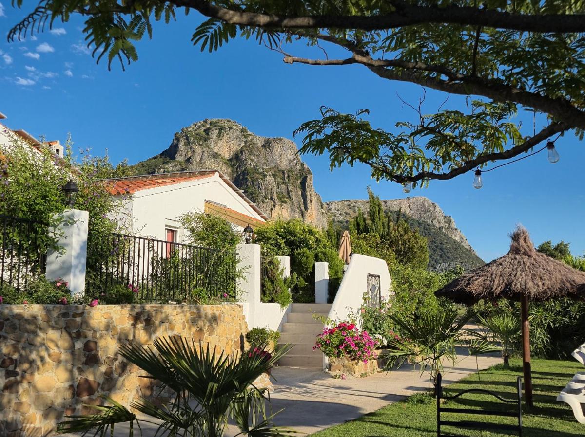 Hacienda el Mirador - Charming casa with lake and mountain view - Housity