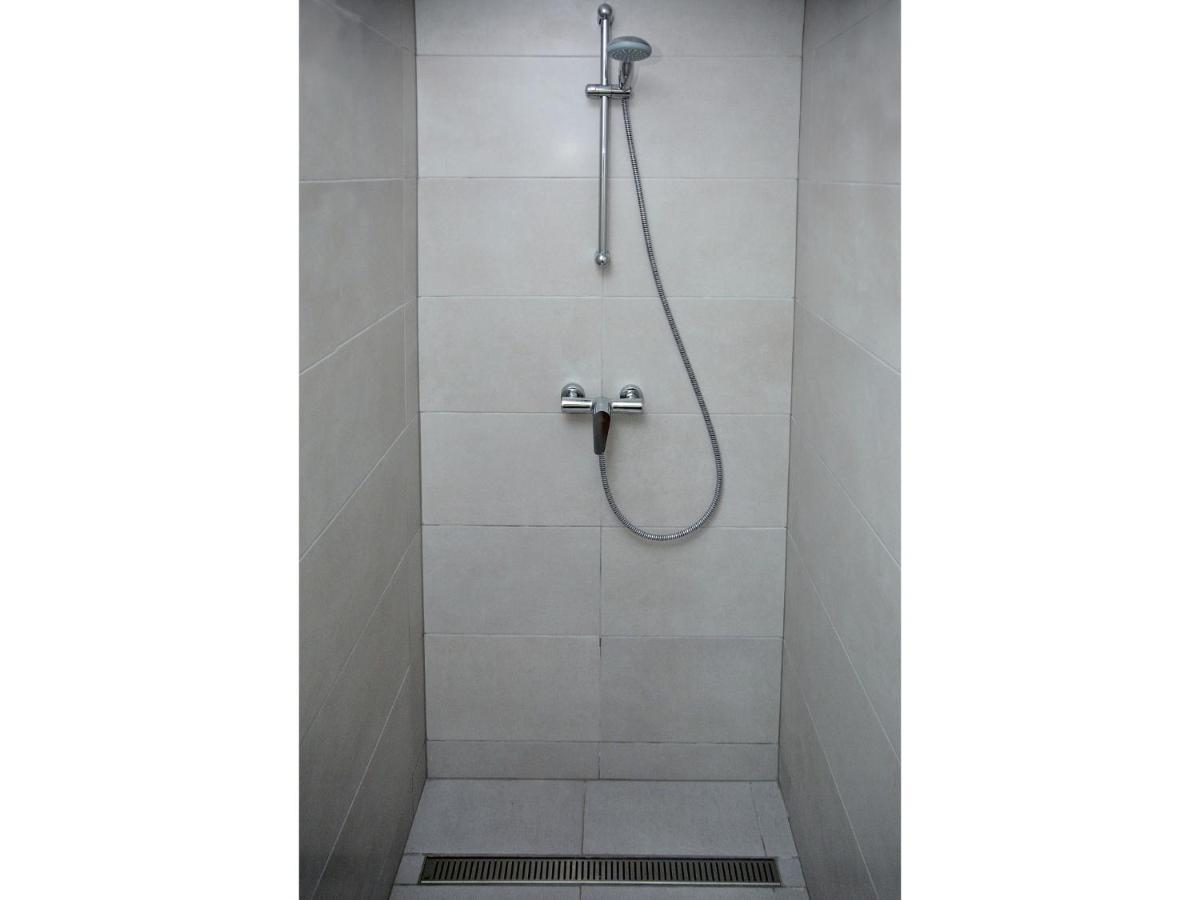 Hotel Atrium - Housity