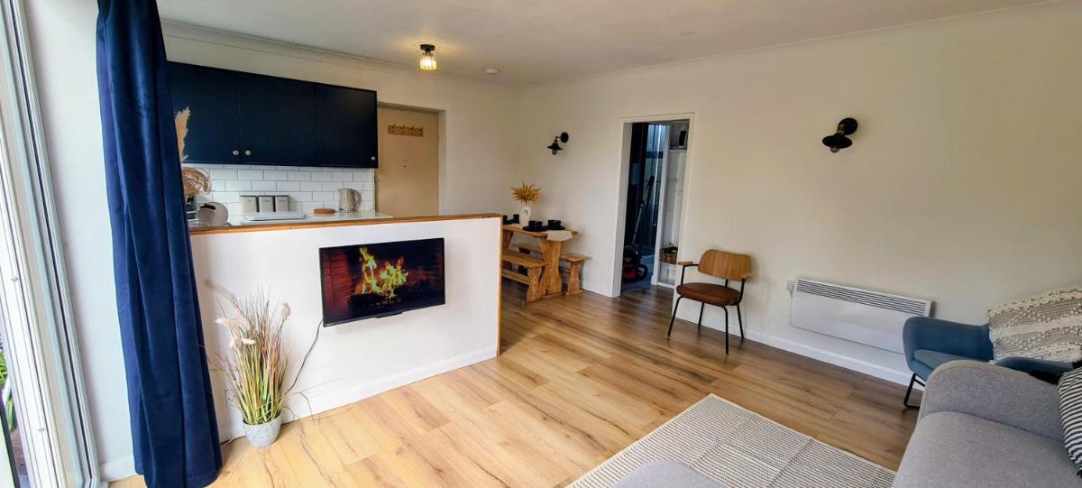 Innage Hideaway- Central Kinver Village - Housity
