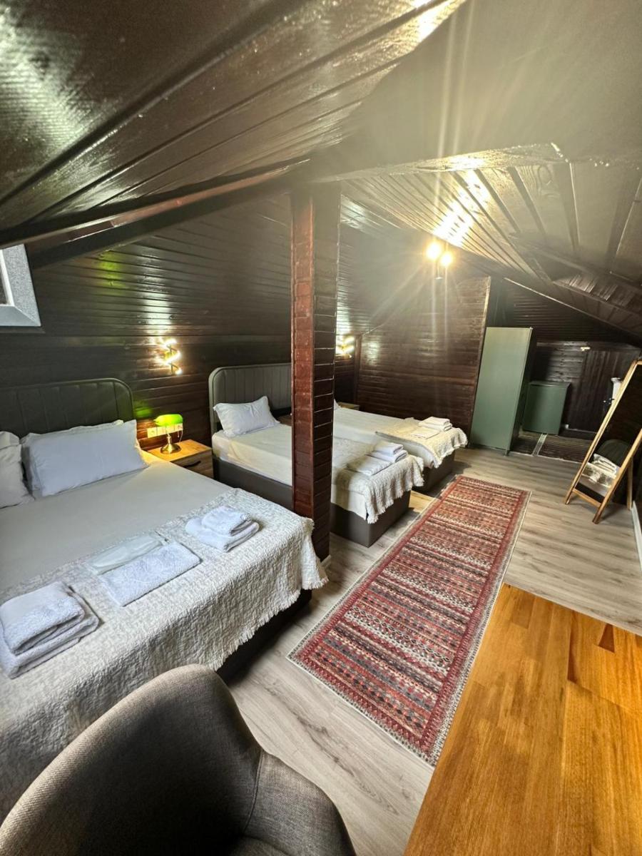1881 ATA KONAĞI Otel - Housity