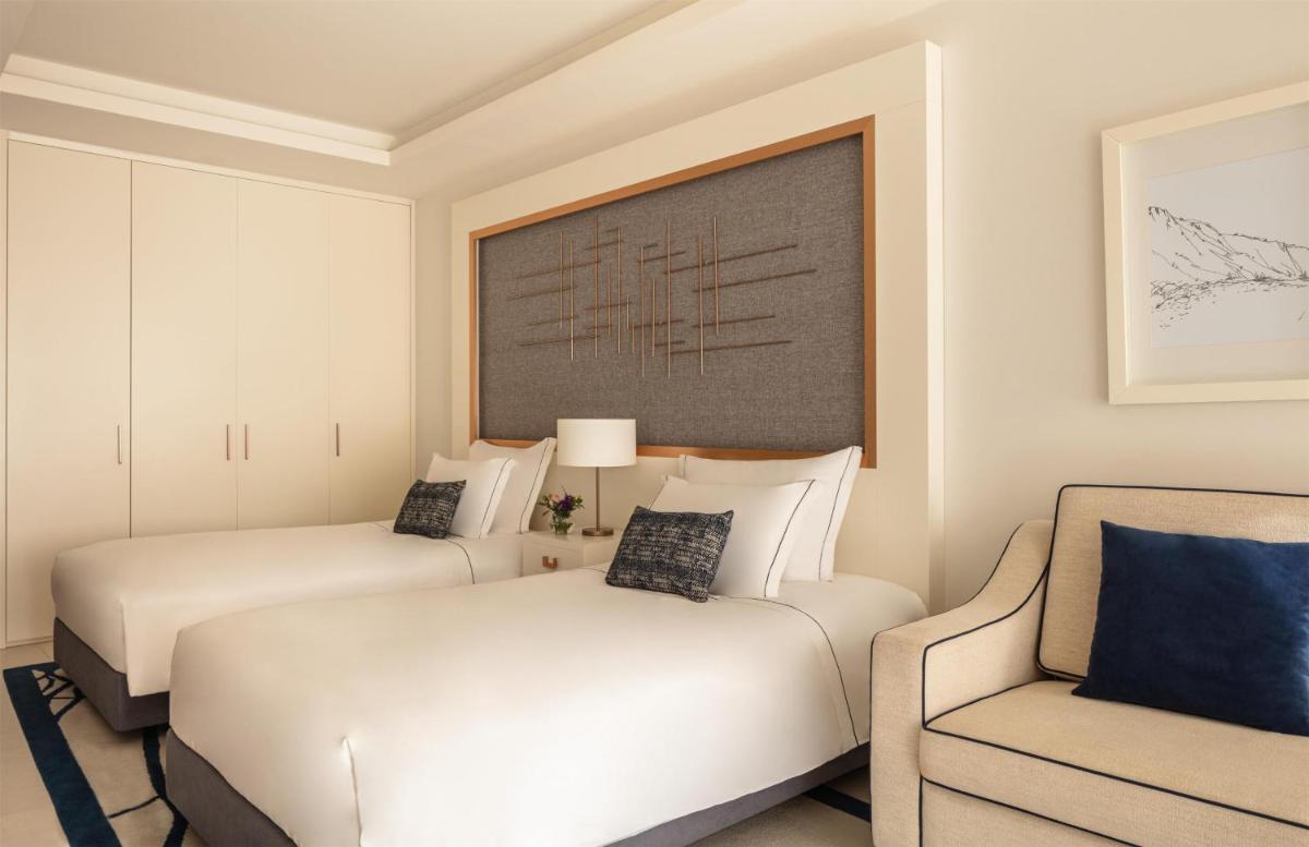 Uma cama ou camas num quarto em Tivoli Carvoeiro