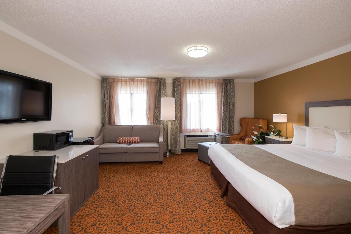 Baymont by Wyndham Chicago/Alsip - Housity