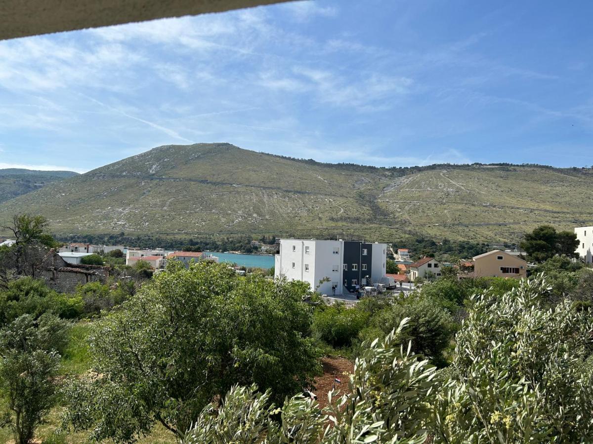 Apartment Grebaštica - Housity