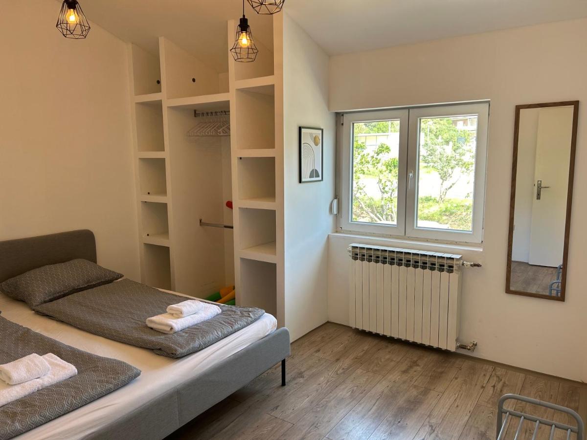 Apartment Grebaštica - Housity