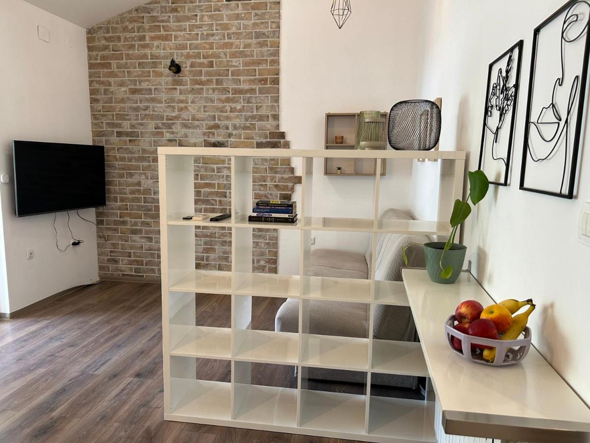 Apartment Grebaštica - Housity
