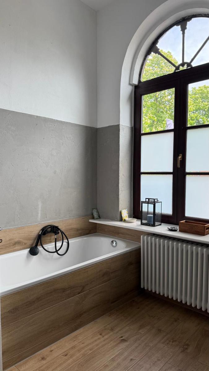 Historisch Ferienwohnung Smukkegård im modernen Ambiente mit Balkon nahe St Peter Ording und der Nordsee - Hizvo
