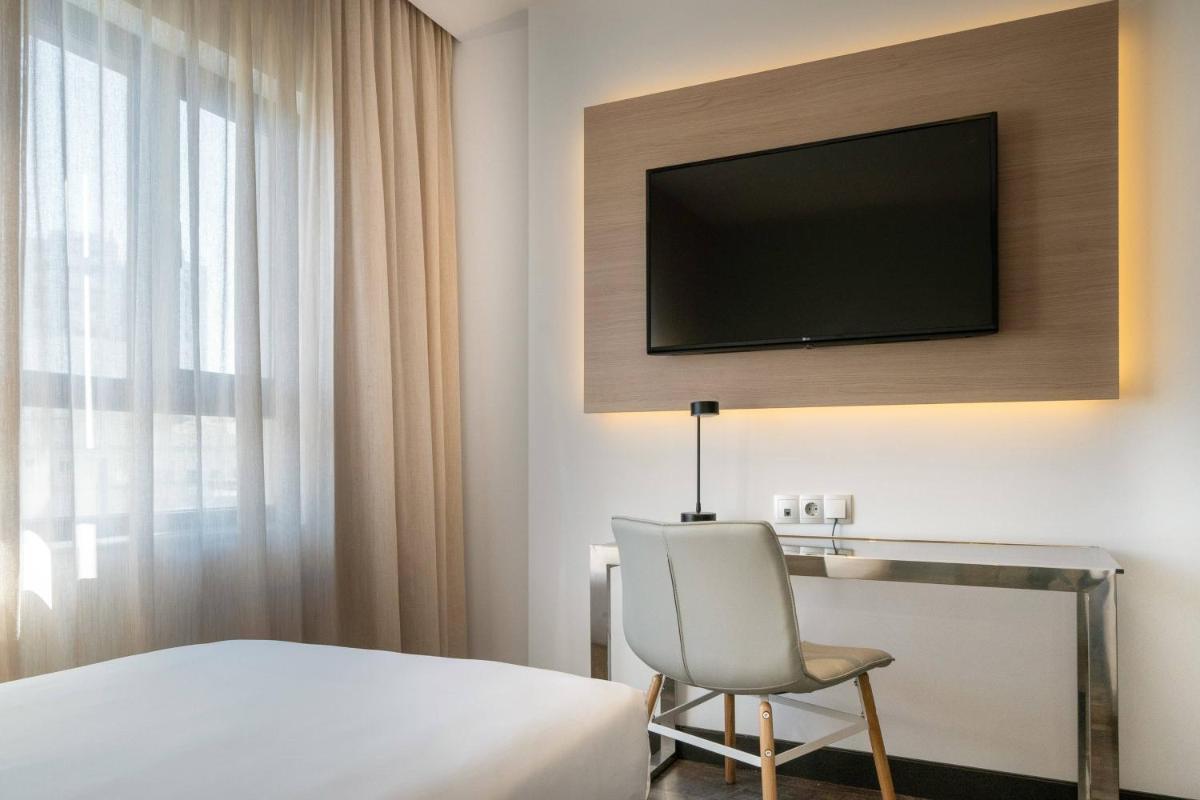 Hotel Cádiz Paseo del Mar, Affiliated by Meliá - Housity