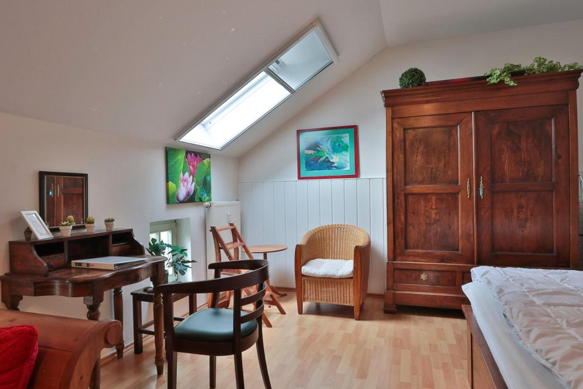 FEWO 16, Herrenhaus Blengow, Lindenallee 21 - Housity