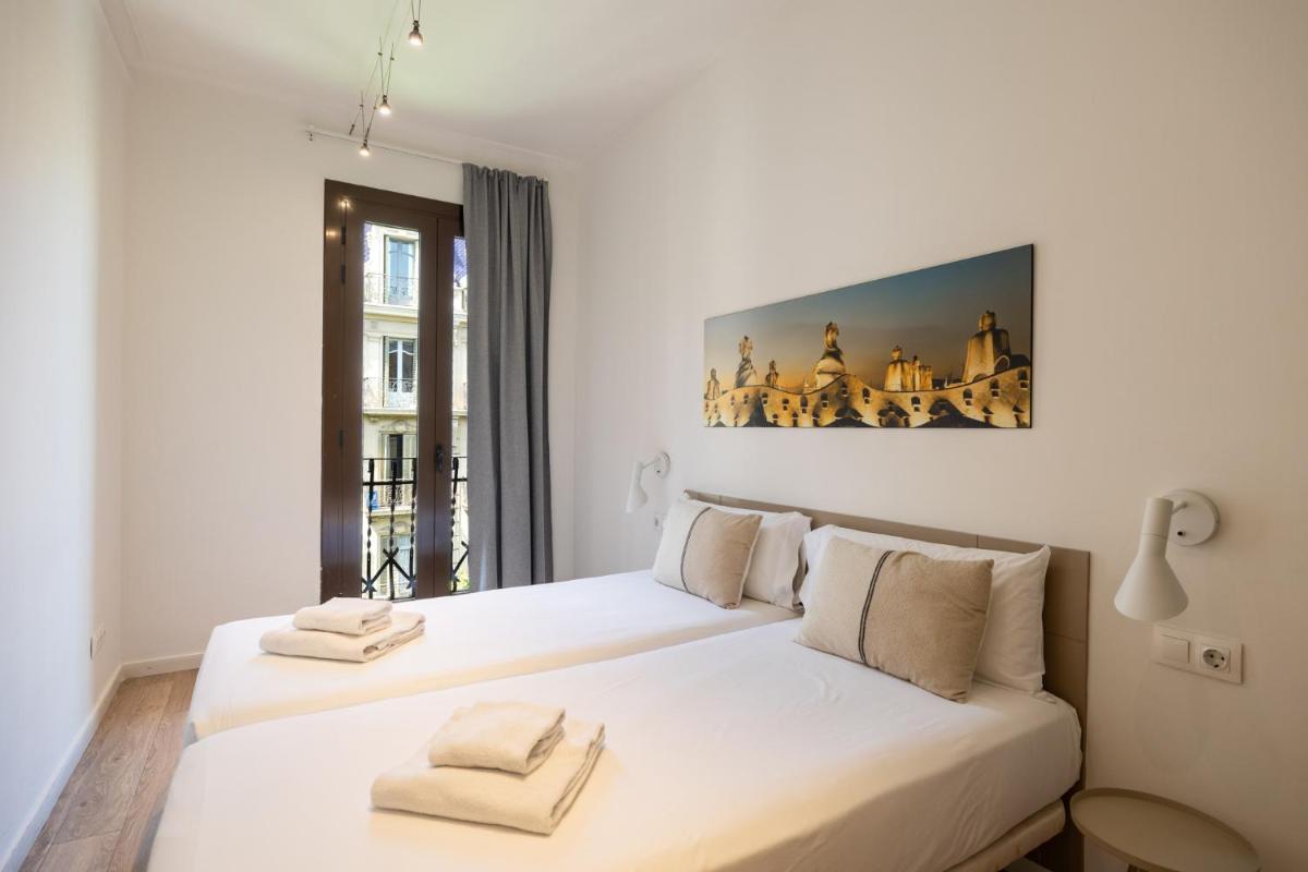 Decô Apartments Barcelona-Eixample - Housity