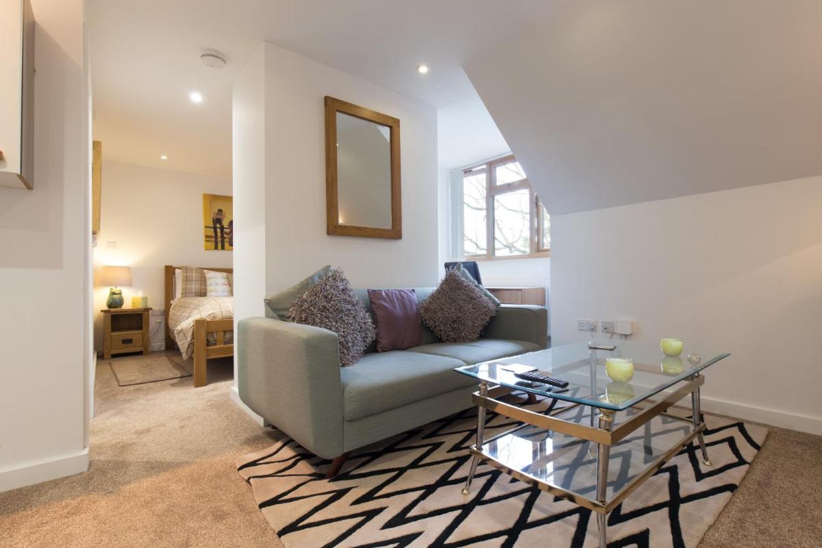 Hamble Retreat Studios and Lodge - Housity