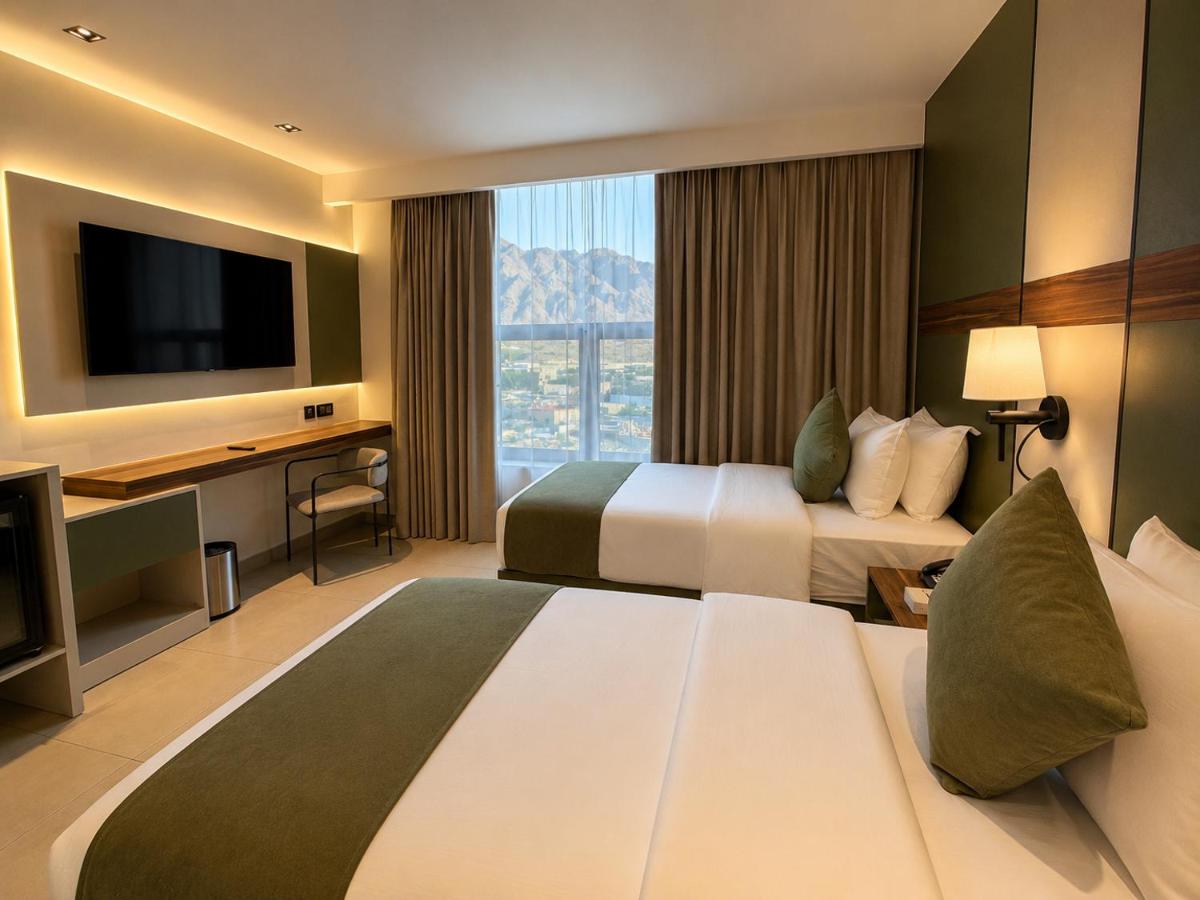 Coral Beach Hotel & Spa - Housity