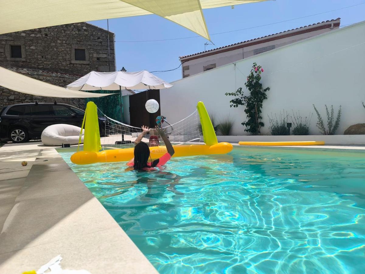 Casa Rural con piscina El Huerto del Olivo, Plasenzuela, Trujillo, Cáceres - Housity
