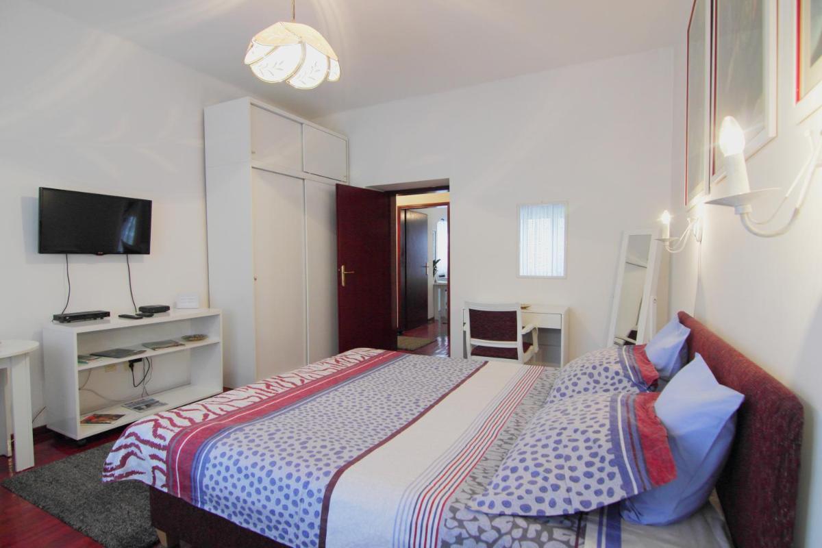 White Apartment - Housity