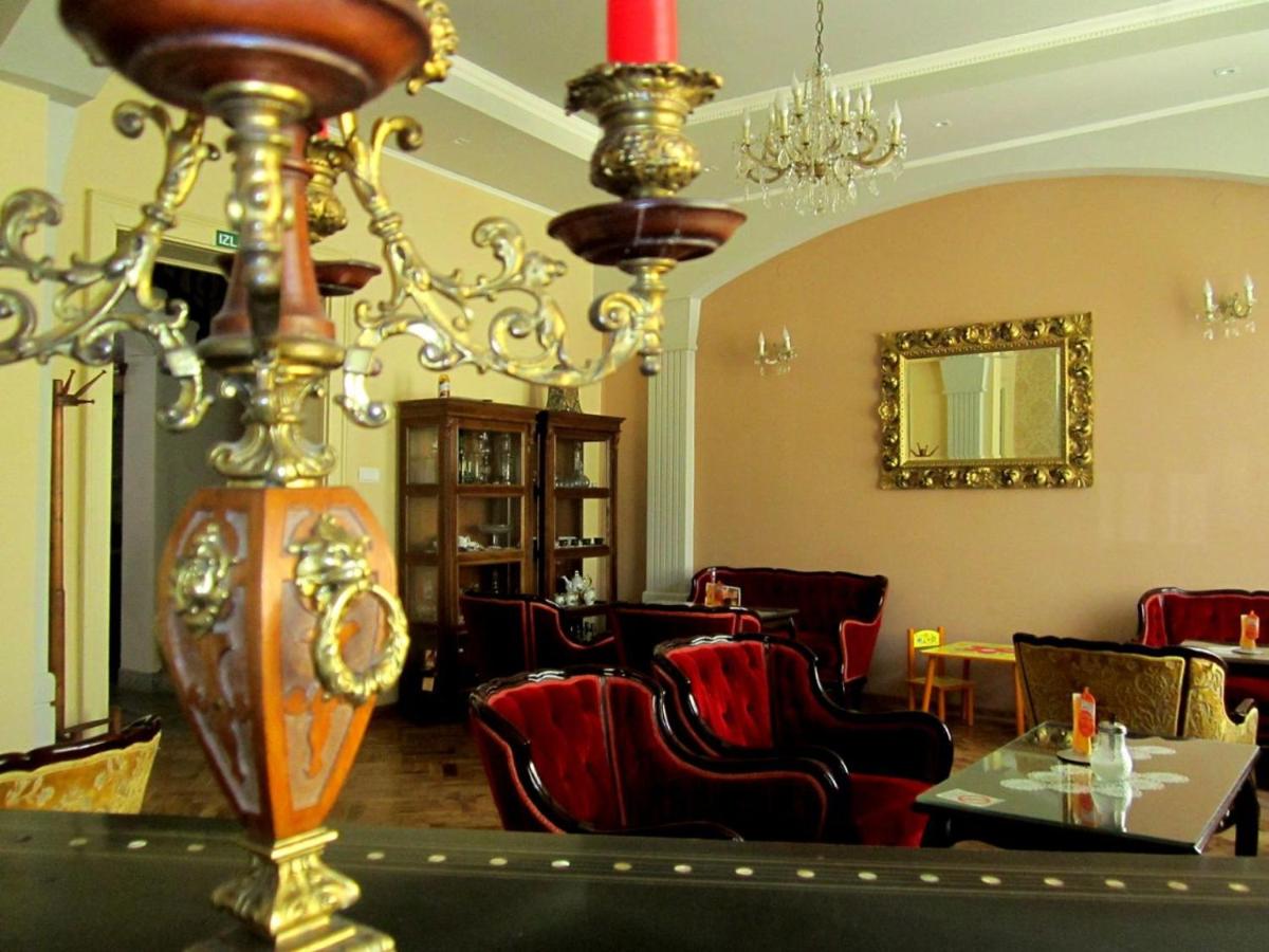 Suitetrails - Guest House Anna Caffe