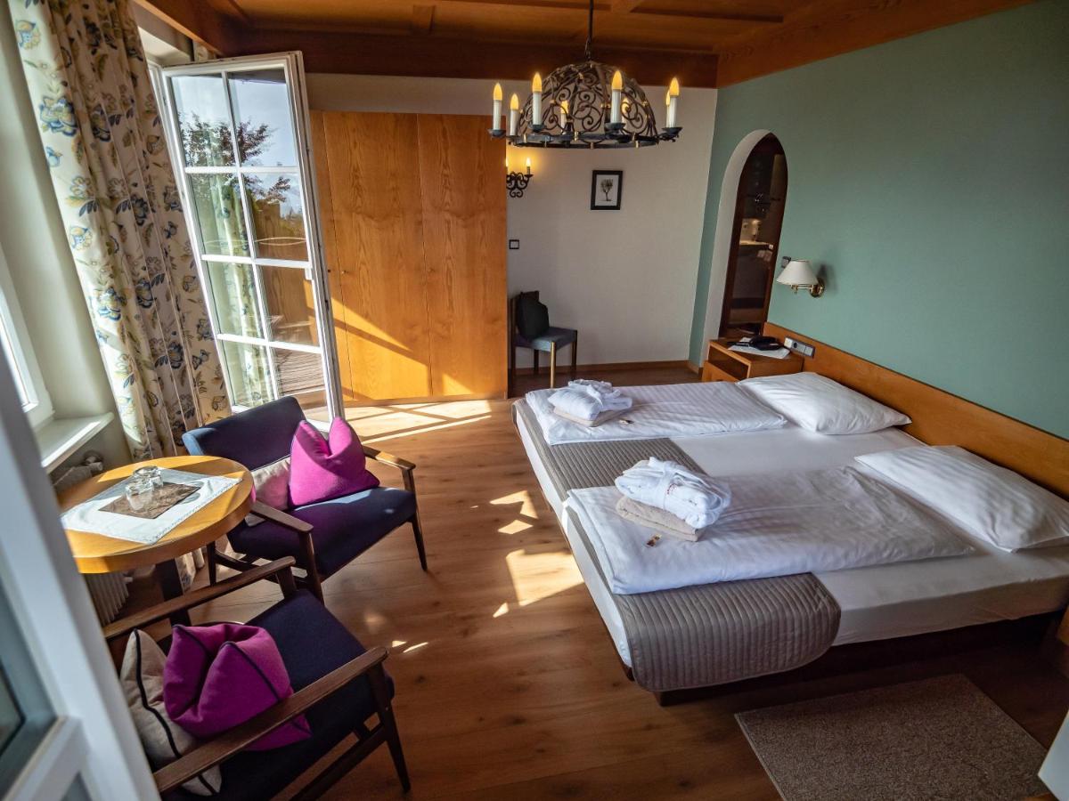 Hotel Latemar - Housity
