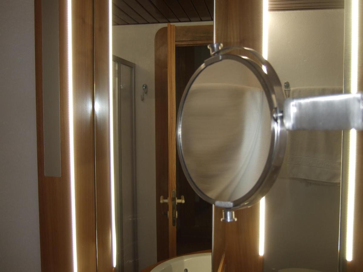 Hotel Canturio - Housity