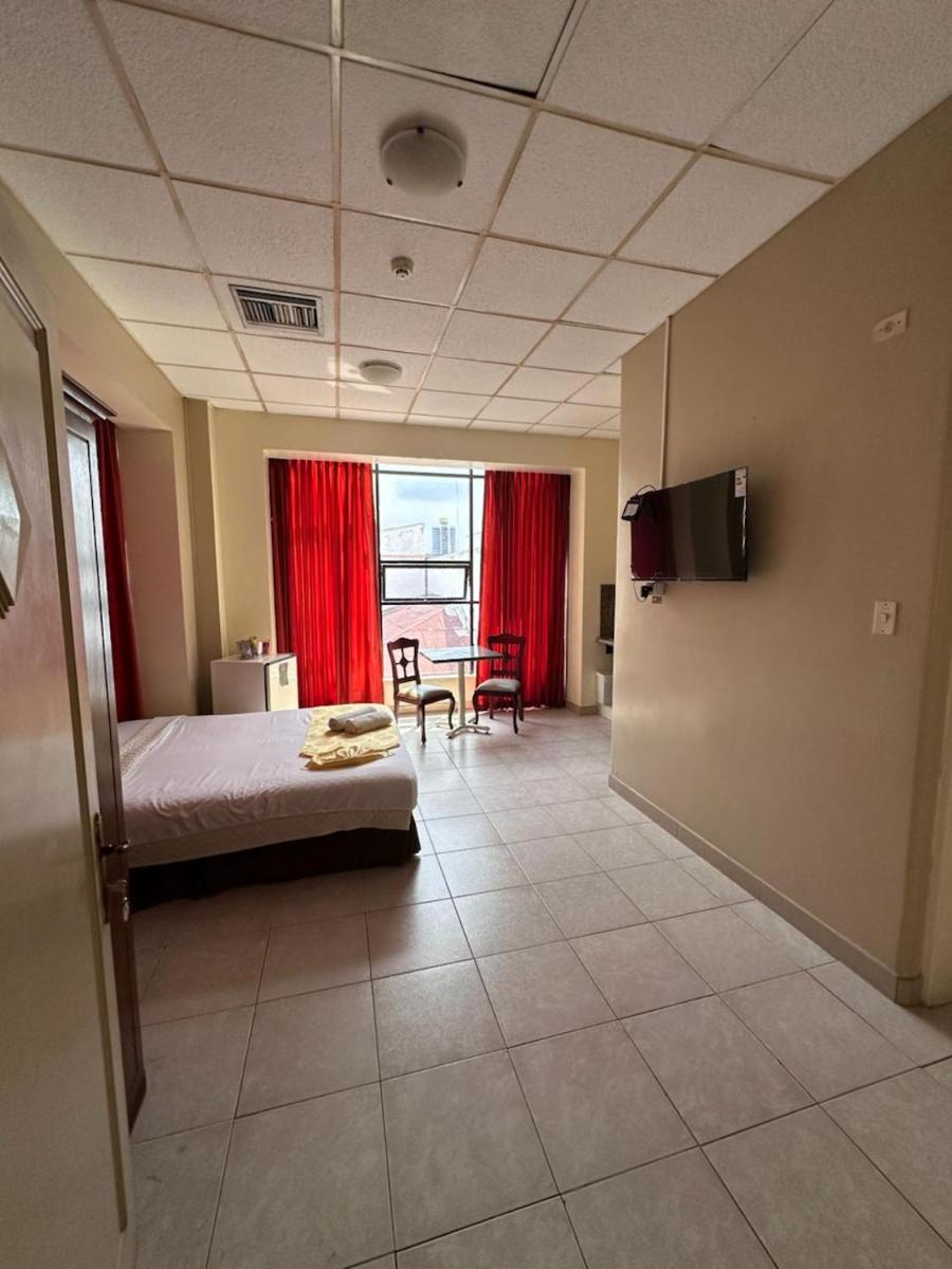 Hotel Las Peñas - Housity
