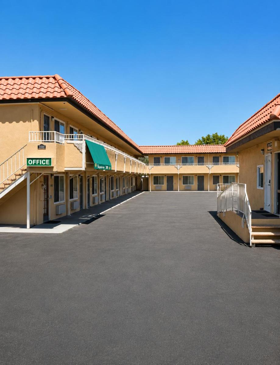 Vagabond Inn Hemet - Housity