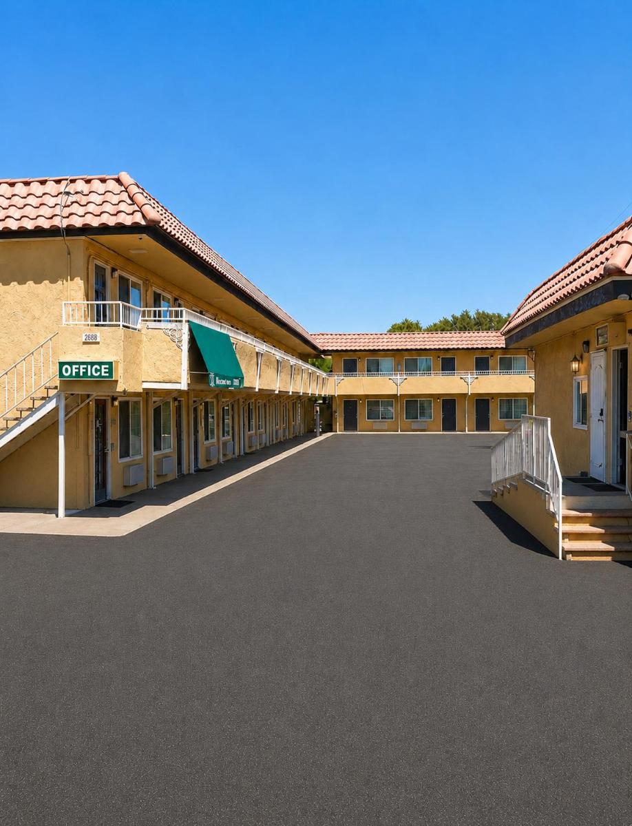 Vagabond Inn Hemet - Housity