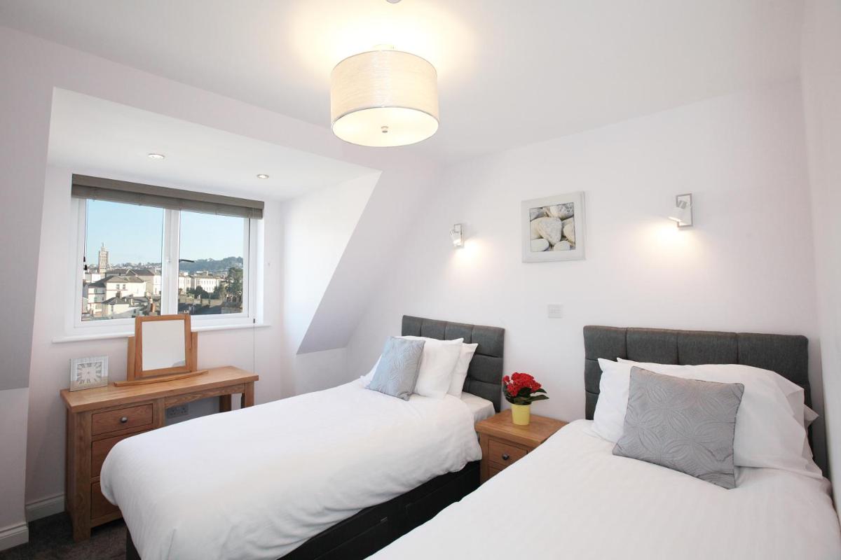 Austens Apartments - Hizvo