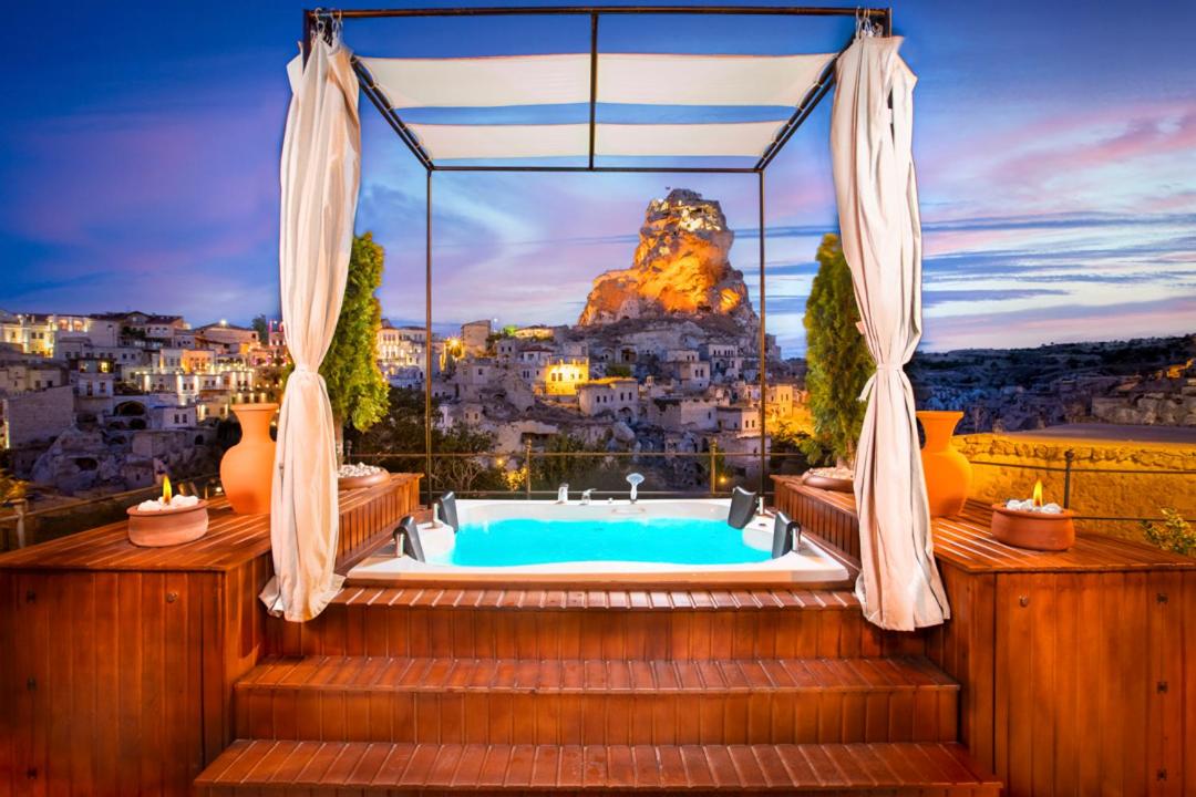 Cappa Via Cave Hotel - Housity