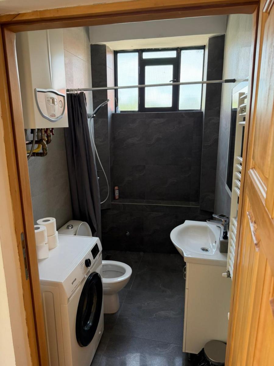 DANA GUEST HOUSE - Housity