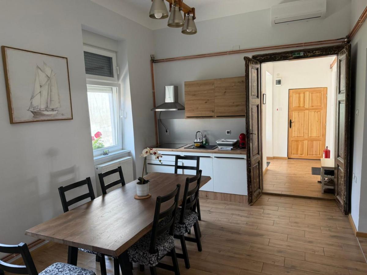 DANA GUEST HOUSE - Housity