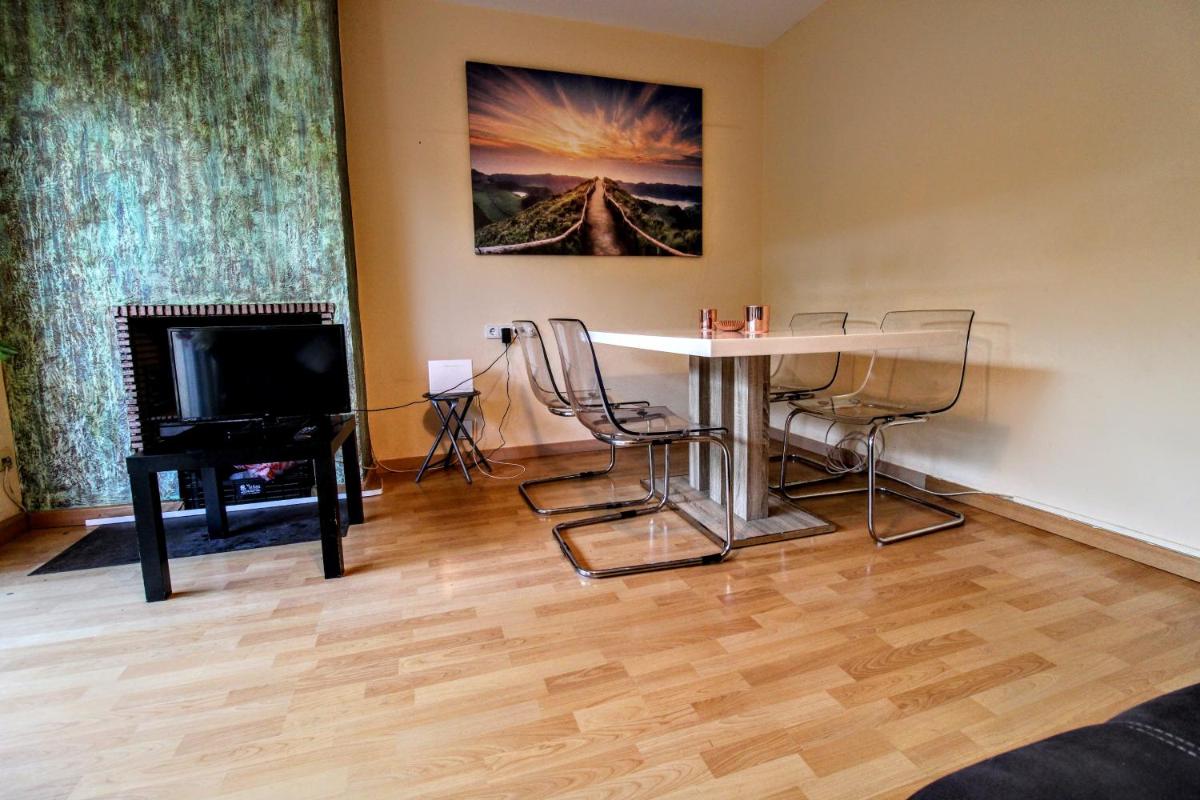 Spacious and cosy apartment near Barcelona - Housity