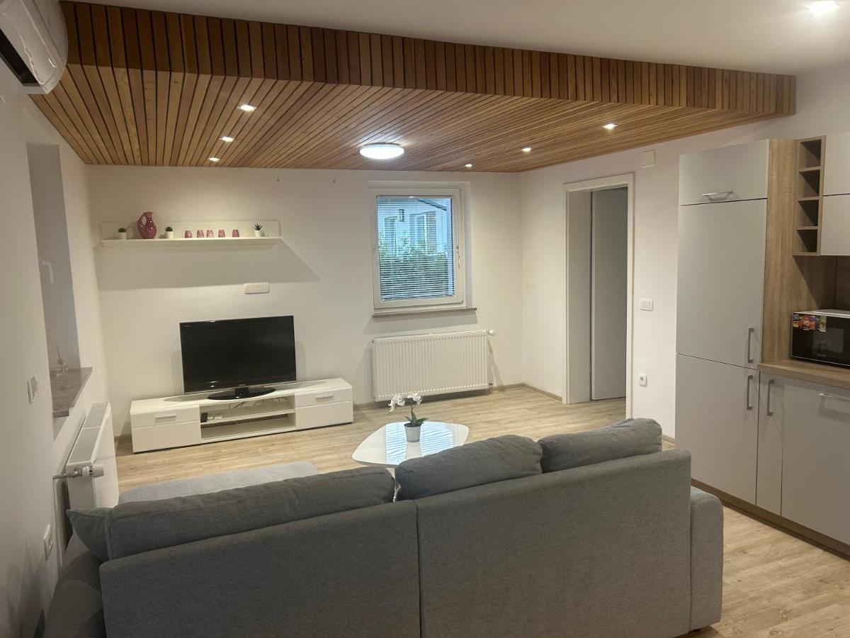 Apartment Aha - Housity
