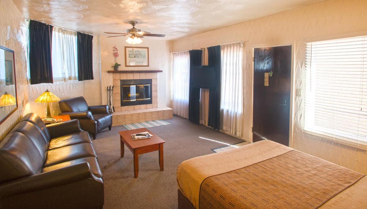 Capitola Venetian Vacation Rentals - Housity