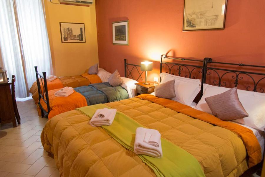 Florence Decamerone B&B - Housity