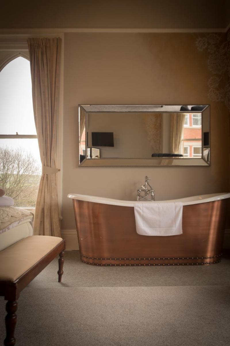 Brockley Hall Hotel - Housity
