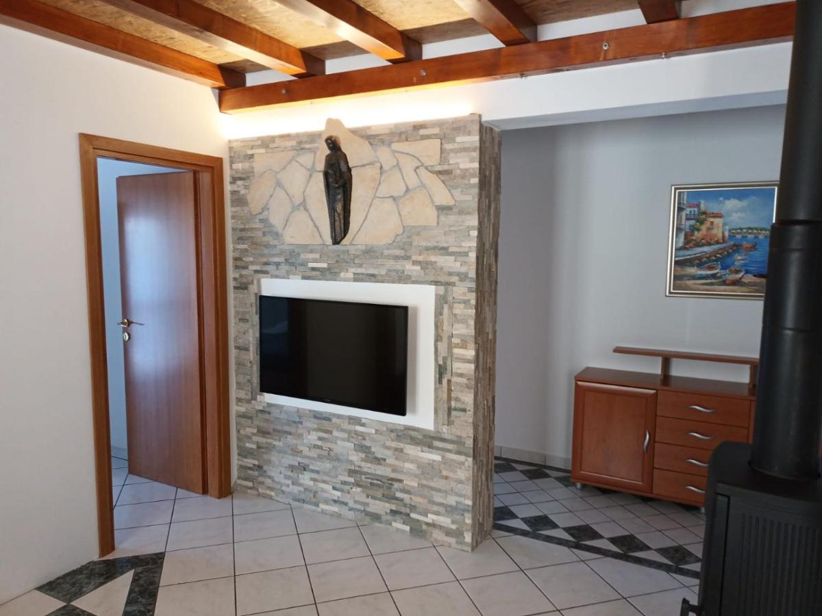 Pile Apartments - Hizvo