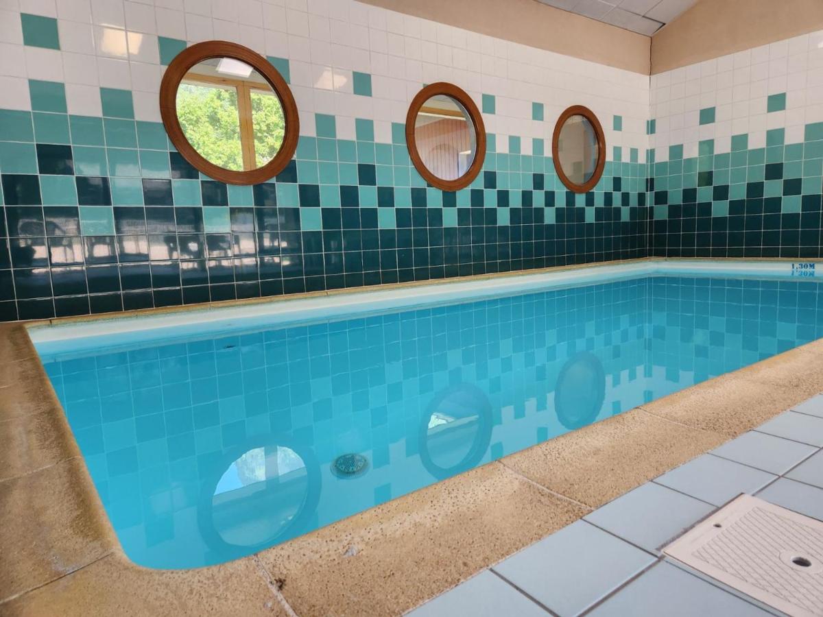 Studio mansardé avec balcon, piscine et parking souterrain à Samoëns - FR-1-629-92 - Housity