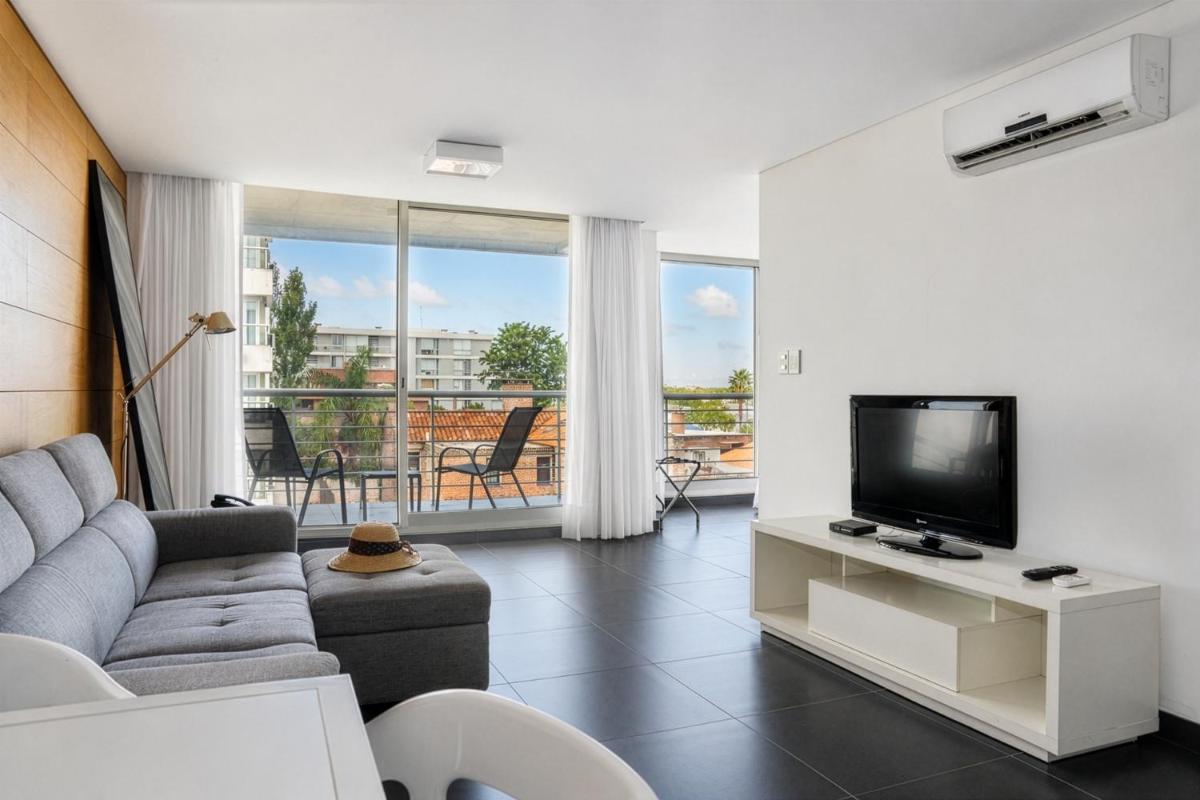Costa Colonia - Riverside Boutique Hotel - Housity