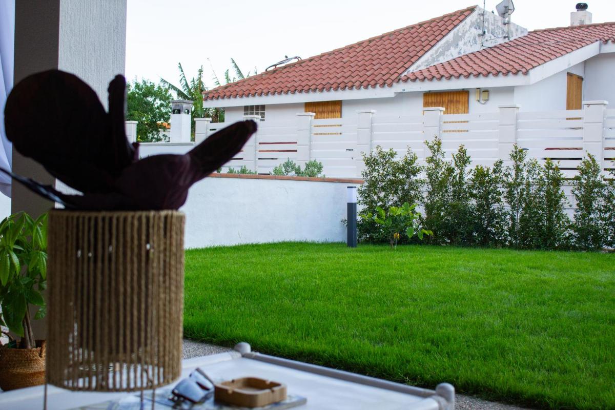 BeLocations - Le Casette di Solanas - Housity