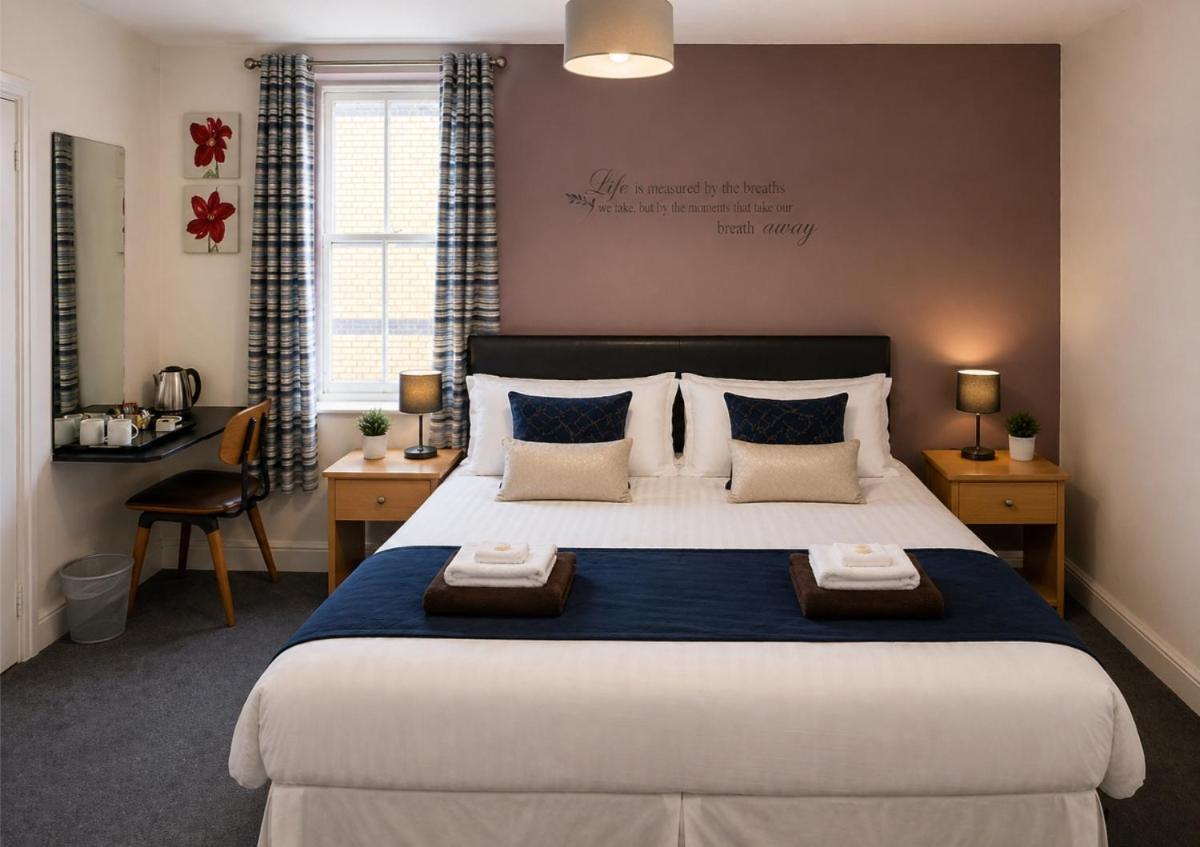 Hampton Hotel & restaurant - Housity